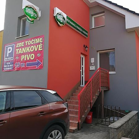 Restaurace a penzion u Jessyho Perná Esterno foto