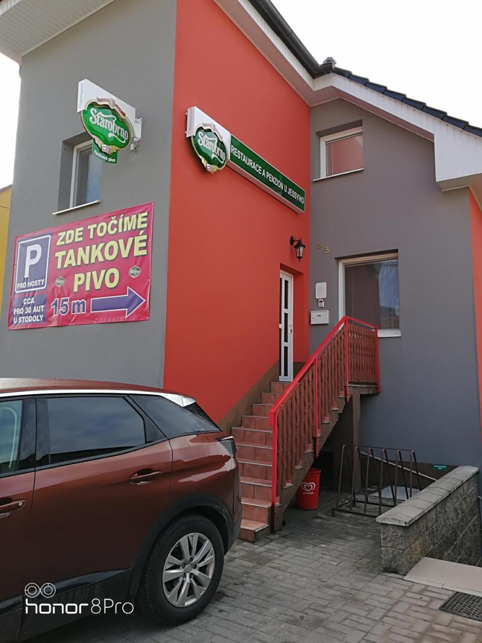 Restaurace a penzion u Jessyho Perná Esterno foto